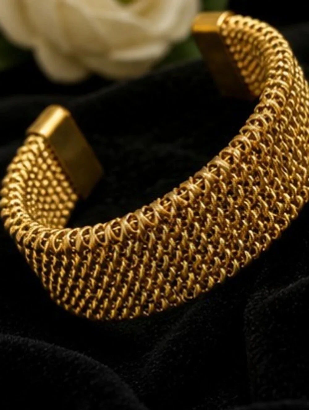 Vintage Gold Tone Wide Mesh Cuff Bracelet Woven Open Bangle Fits Up To 8.5 Inch